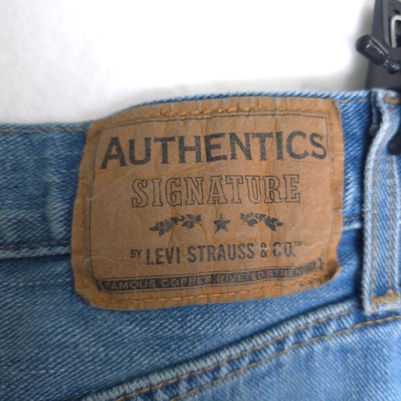 Authentics Signature by Levi Jeans Mens 40x30 Blue Denim Straight Classic Casual - Picture 9 of 11